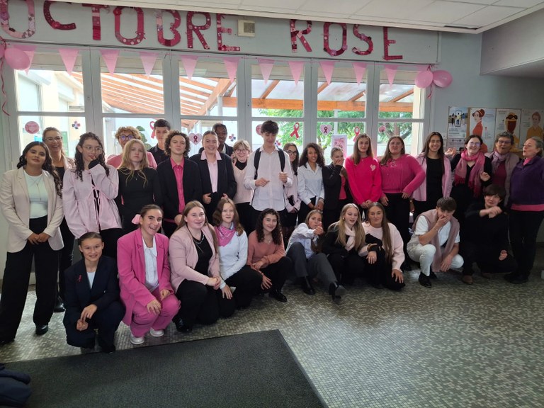 octobre-rose-au-lycee-pro-2024
